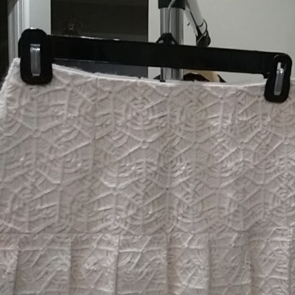 Malo cashmere & sheer pleated skirt - Picture 2 of 4